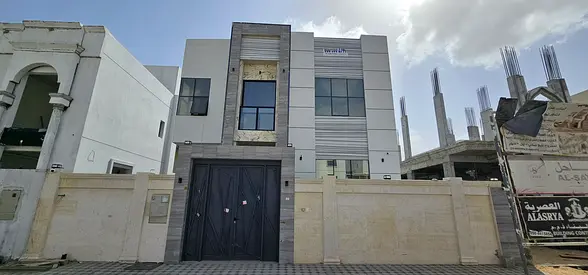 Luxury 2-Story Villa for Sale in Al Zahya – 3,700 Sq. Ft. – 5 Master Bedrooms – Rooftop – Master Maid’s Room – Majlis – Full Décor