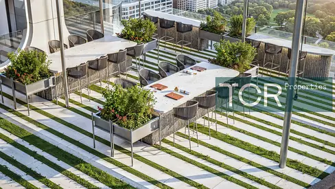 Shop | Main Entrance Frontage | Intl City 2