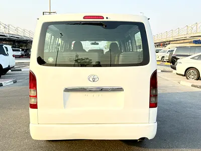 2012 Toyota HIACE photo 3