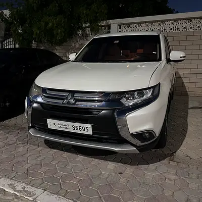Mitsubishi Outlander 2016