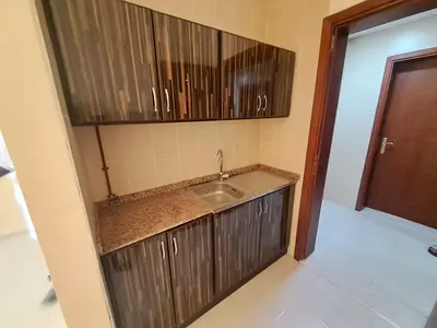 Seprate kitchen studio just in 20k ready to move only for family