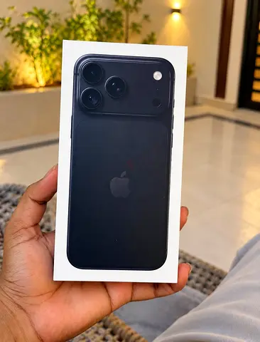 Iphone 18 pro max 2TB Esim