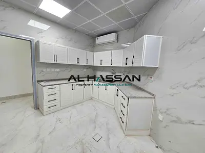 Private Entrance 3 Bedroom | Hall | Maidroom | Balcony