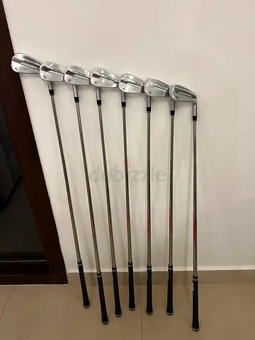 TAYLORMADE P790 IRONS 4-PW