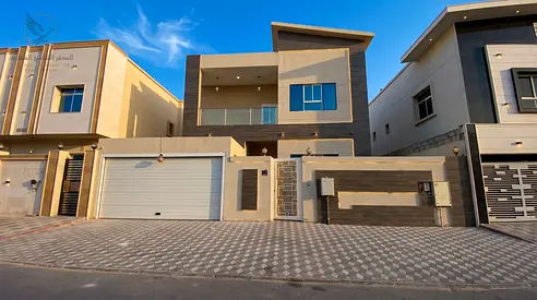 Villa (second occupancy) | Built-in wardrobes | Maid's room | Storage room | All bedrooms are maste