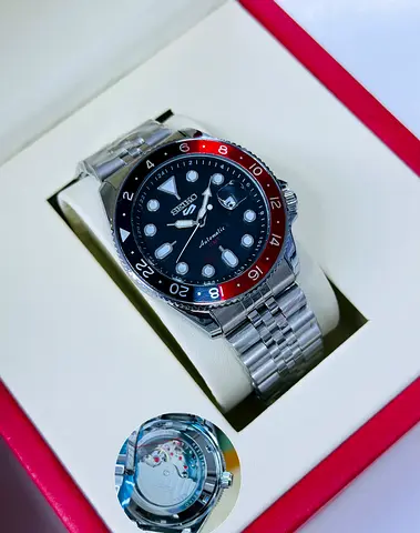 Seiko GMT mens metaquartz watch