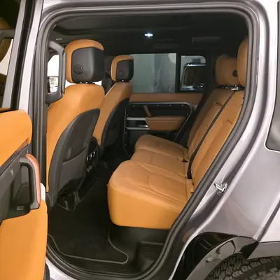 صورة 10 لـ 2024 LAND Rover DEFENDER