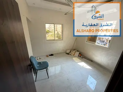 للايجار السنوي كورنيش عجمان غرفه وصاله اسبليت جديد تاني صف 21 الف 6 دفعات