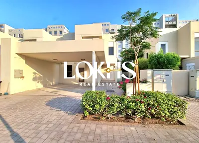 Semi Furnished I Private Garden I Corner Unit