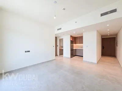 شقة مشرقة بغرفة نوم واحدة | FH Residency JVT | شرفات متعددة | إطلالة على وسط المدينة
