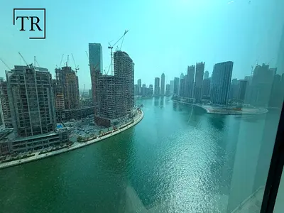 Furnished | Generous Layout | Direct Canal Views