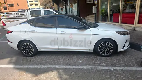 JAC J7 Intelligent 2023 GCC Specs