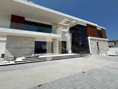 Near The Park | Huge Plot | Ideal Investment