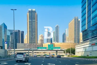 Premium Office | 1170 Sq Ft | One Lake Plaza