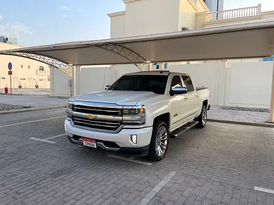 للبيع شيفرولية سيلفرادو خليجي تشييكات و وبحالة الوكالة