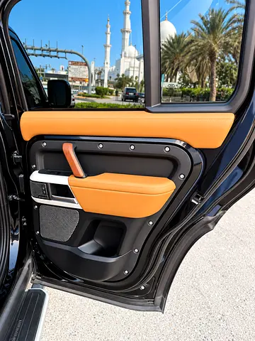 2024 LAND Rover DEFENDER — фото 9