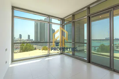 Luxury Living | Brand-New Apartment | Canal View