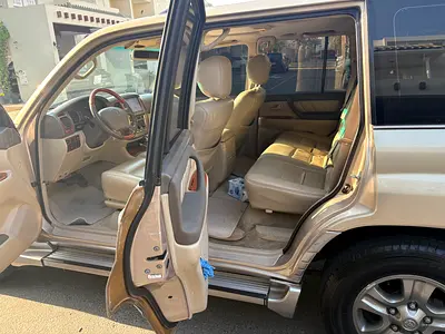 2005 Toyota LAND CRUISER photo 9