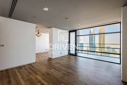 Huge Apt | 2 Balcony | DIFC and Sea View