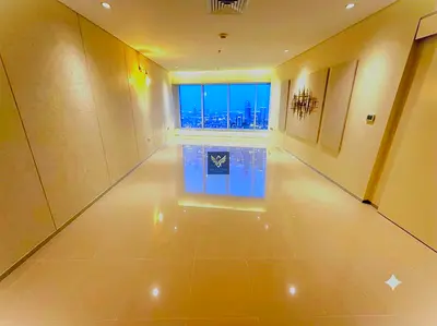 HIGH FLOOR 2 BR Apartment on Sheikh Zayed Road