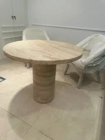 Round travertine dining Table - Beige Travertine Finish- 90 cm diameter and 75 cm height - brand new