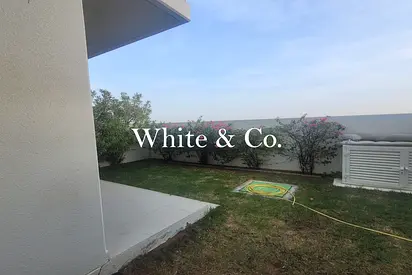 Single Row | 3BR Near Pool/Park | Vacant