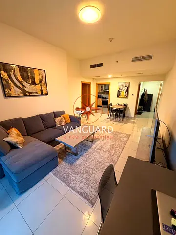 MID FLOOR | 1 BEDROOM APARTMENT | NEAR METRO