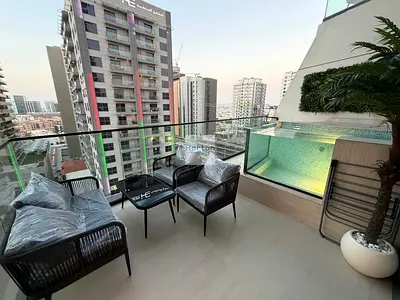 BRAND NEW | PRIVATE POOL | FITTED KITCHEN