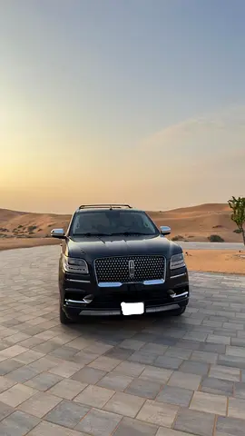 صورة 2 لـ 2021 Lincoln NAVIGATOR