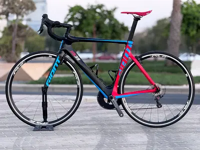 Giant propel carbon bike
