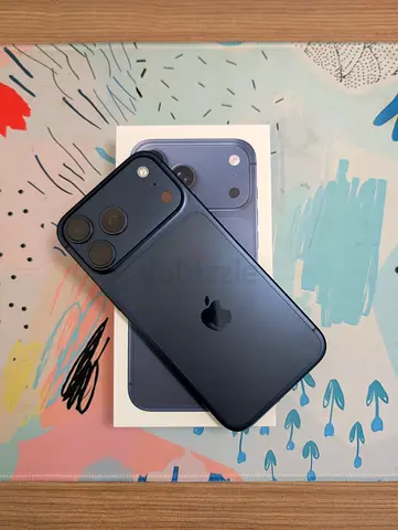 iPhone 17 Pro Max | 512GB | Deep Blue | AppleCare+ till Sep 2027