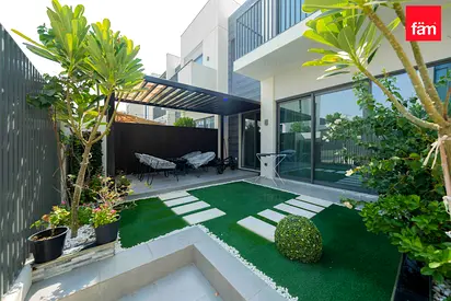 Luxury Finishes| Renovated| Landscaped| Furnished
