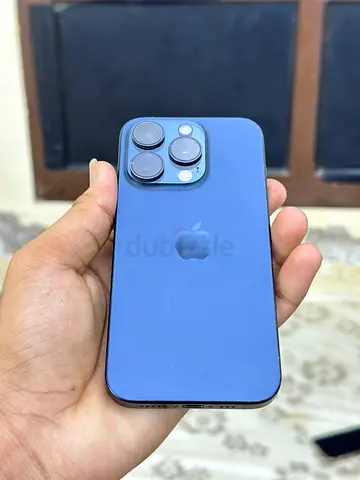 Apple iPhone 15 Pro in Sierra Blue