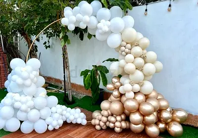 Balloons decorations services Available