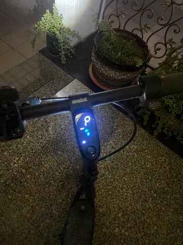 Ninebot kickscooter f2
