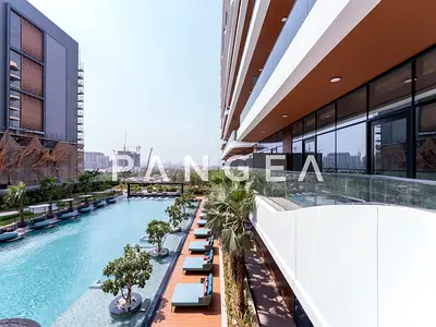 Swimming Pool View | Upgraded | Low Floor