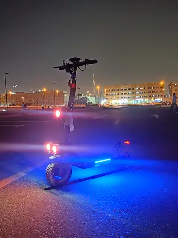 Electric scooterElectric scooter
