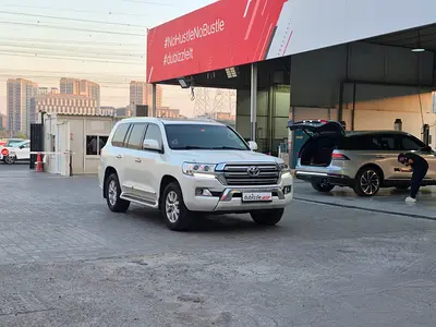 AED 3011/month | 2017 Toyota Land Cruiser  | GCC Specs | Ref#525391