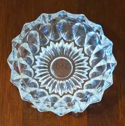 Ashtray منفضة