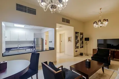 Fully Furnished | Vacant | Walk to Park and School