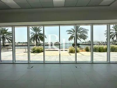Fitted Retail | Canal View | Up to 4 Payments