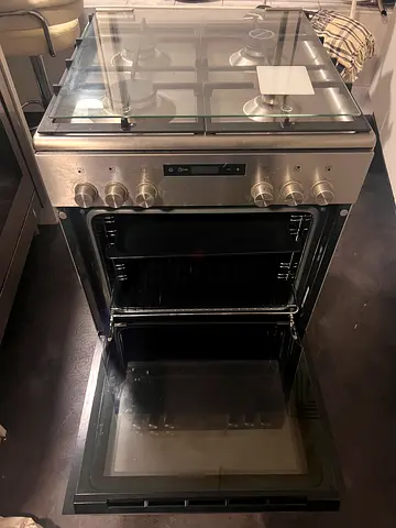 Gas stove