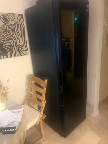 Hitachi fridge