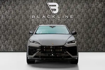 2025 Lamborghini URUS — фото 2