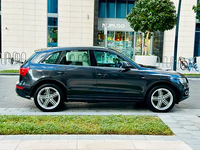 2011 AUDI Q5 — фото 6