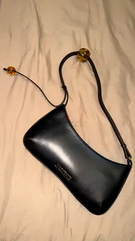 Jacquemus The Bisou Perle