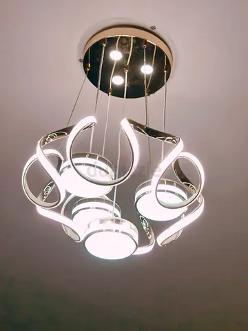 Elegant Modern LED Spiral Chandelier - 3 colors - Excellent working condition