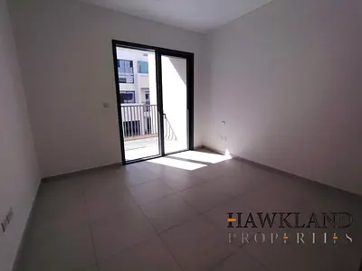 2 Bedroom Big Apartment With Maid Room