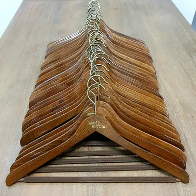 50 high-quality Wooden Clothes Hangers.no offers