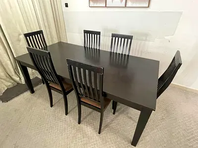 8 seater Dinning table
